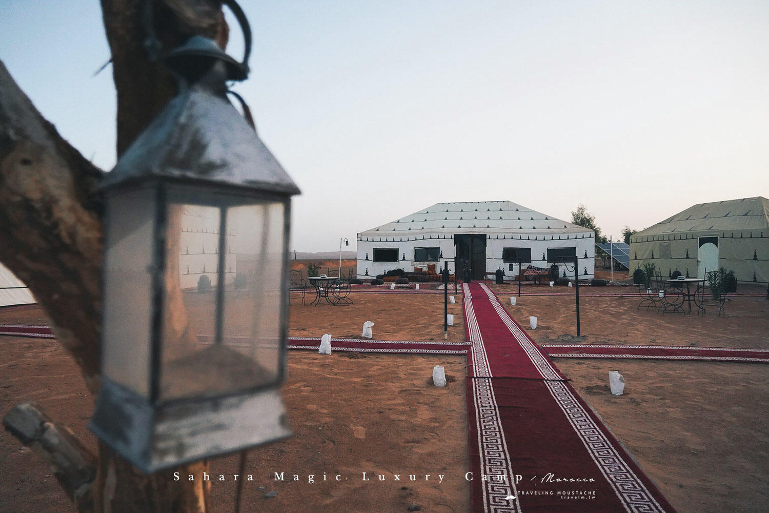 摩洛哥住宿|Sahara Magic Luxury Camp 撒哈拉魔力奢華帳篷營區,沙漠、星夜、日落駱駝,極致浪漫的摩洛哥旅宿體驗 - 第23張圖
