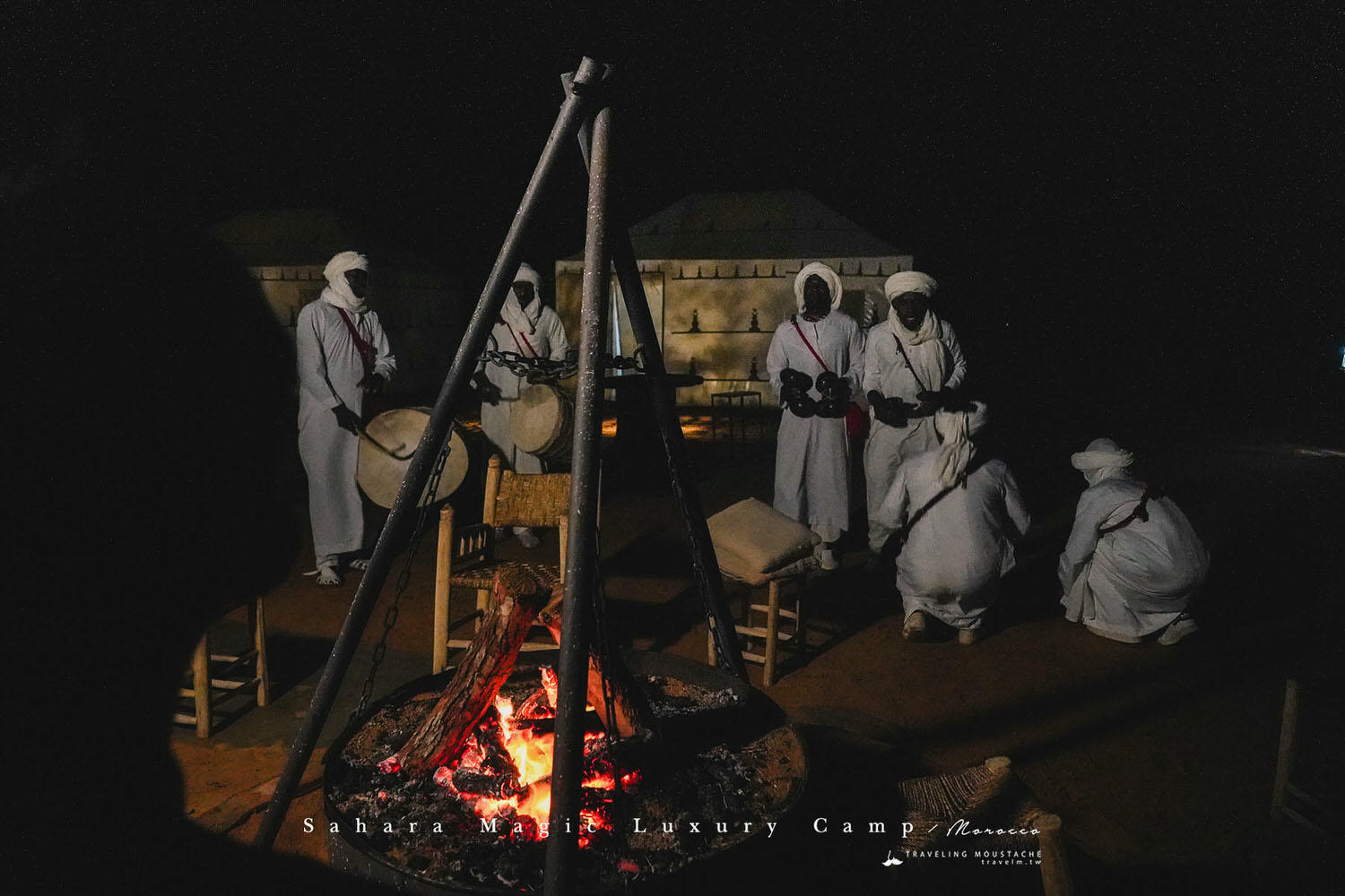 摩洛哥住宿|Sahara Magic Luxury Camp 撒哈拉魔力奢華帳篷營區,沙漠、星夜、日落駱駝,極致浪漫的摩洛哥旅宿體驗 - 第45張圖