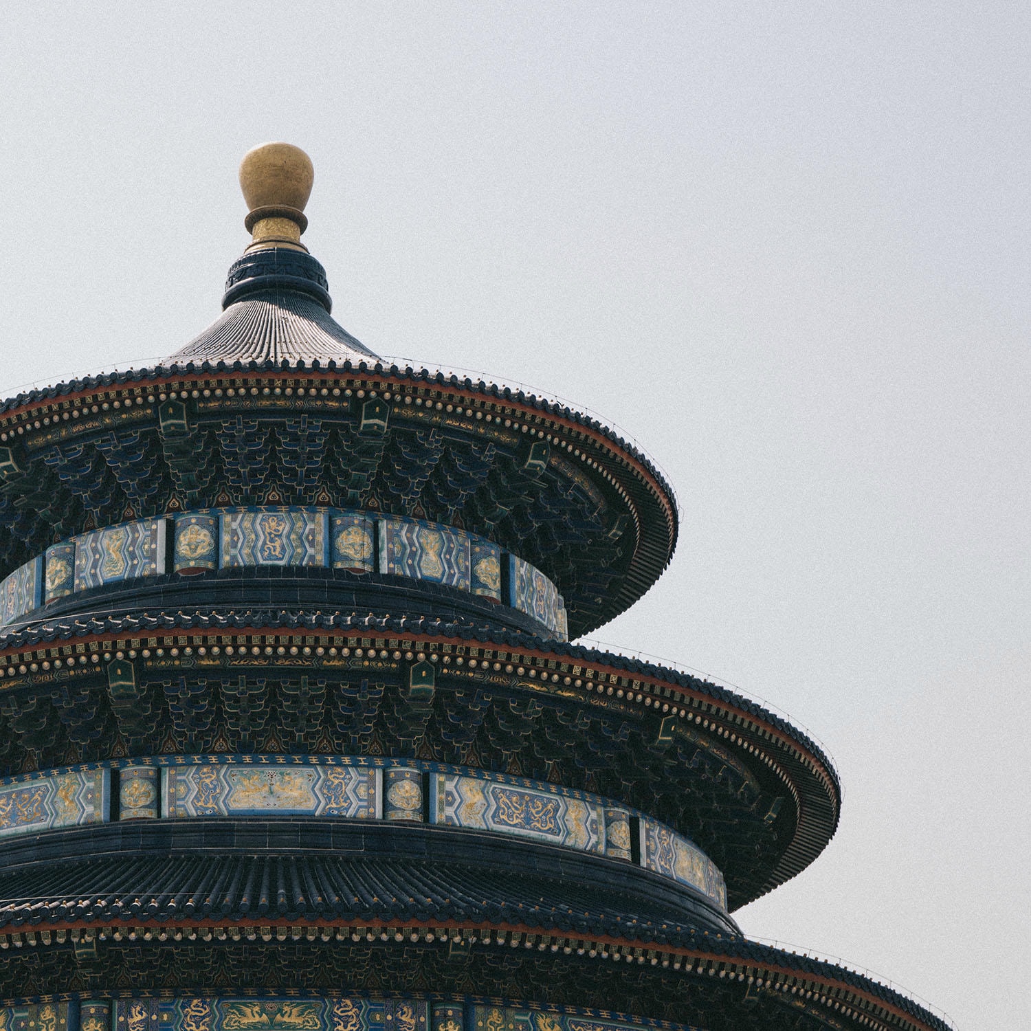 探索目的地 DESTINATIONS