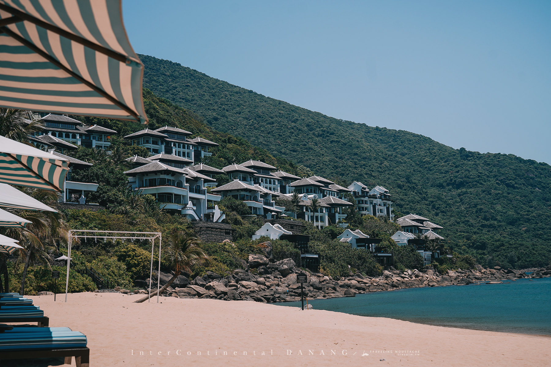 峴港洲際陽光半島度假酒店開箱|奢旅越南山茶半島,與山海共眠,遇見設計大師 Bill Bensley 的奇幻世界 - 第56張圖 峴港洲際陽光半島度假酒店開箱|奢旅越南山茶半島,與山海共眠,遇見設計大師 Bill Bensley 的奇幻世界